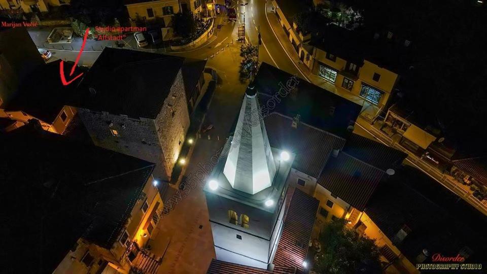 Altstadt Ловран Экстерьер фото